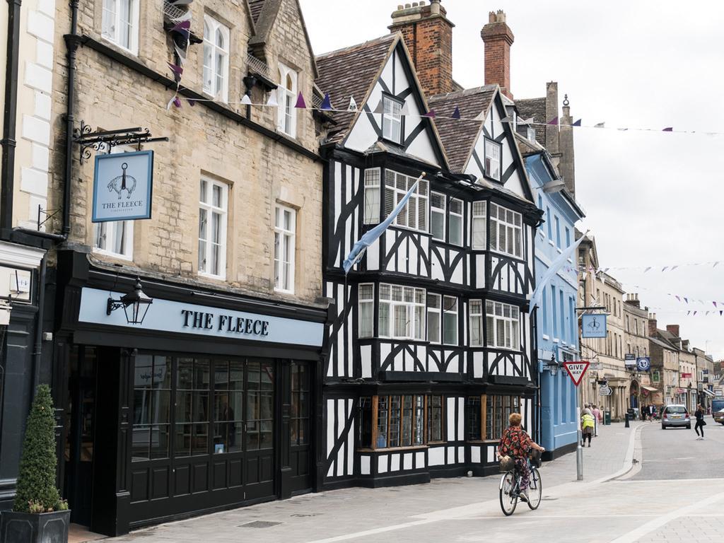 The Fleece At ไซเร็นเซสเตอร์ ภายนอก รูปภาพ The Fleece Hotel